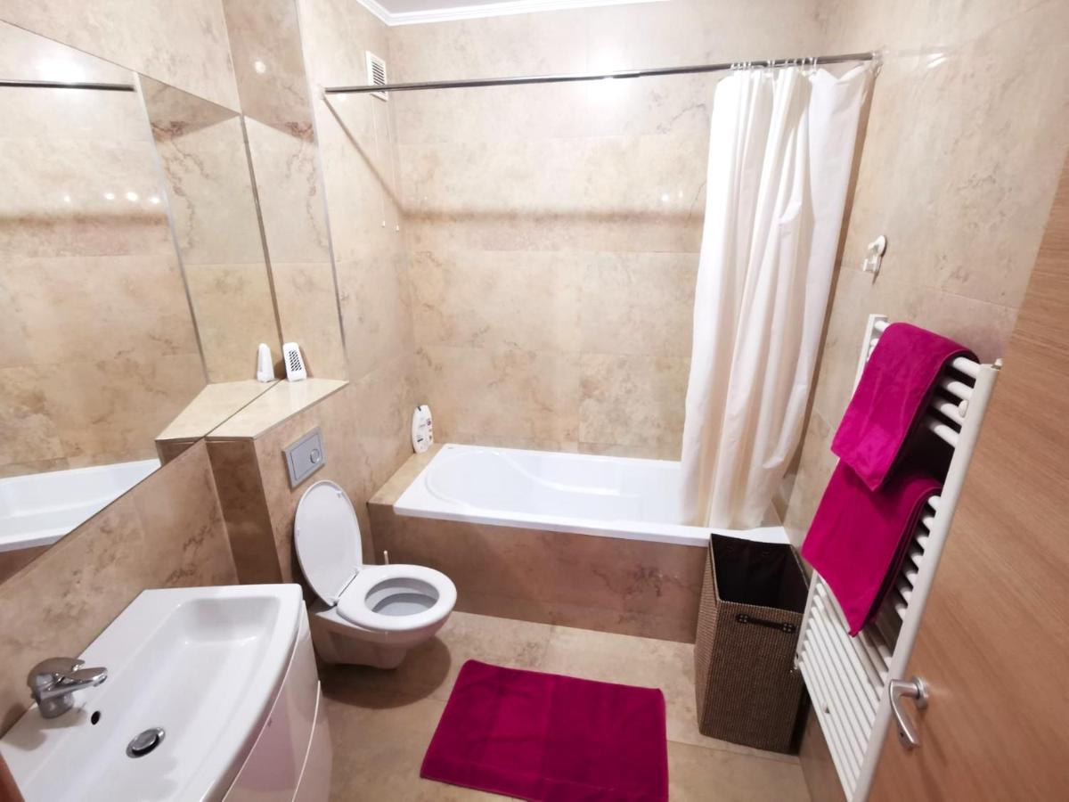 Contemporary Central Apartment In Cluj Napoca Luaran gambar
