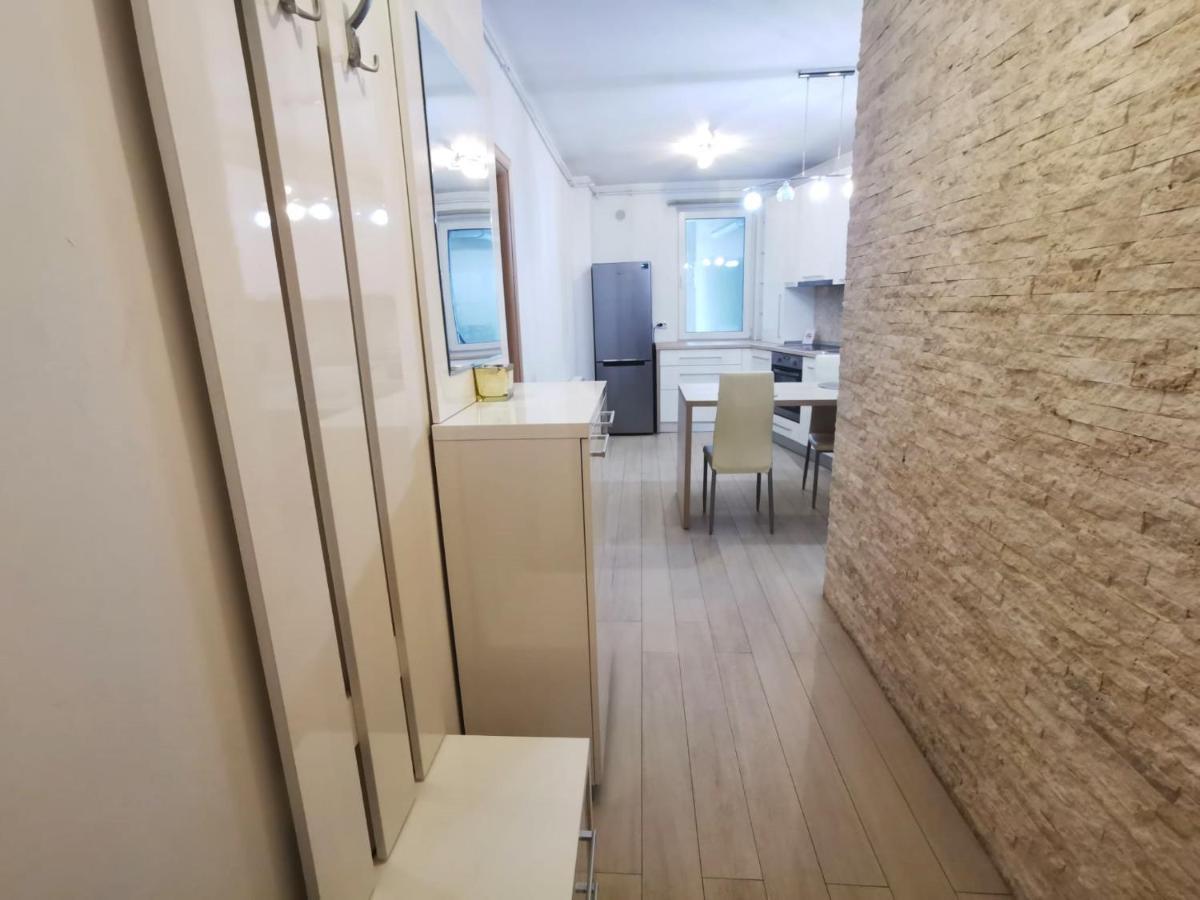 Contemporary Central Apartment In Cluj Napoca Luaran gambar
